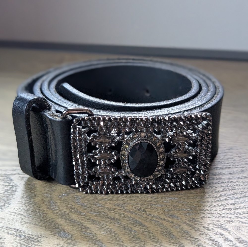 🖤 CAbi Wide Leather Belt w/ Rectangular Intricate Buckle, L